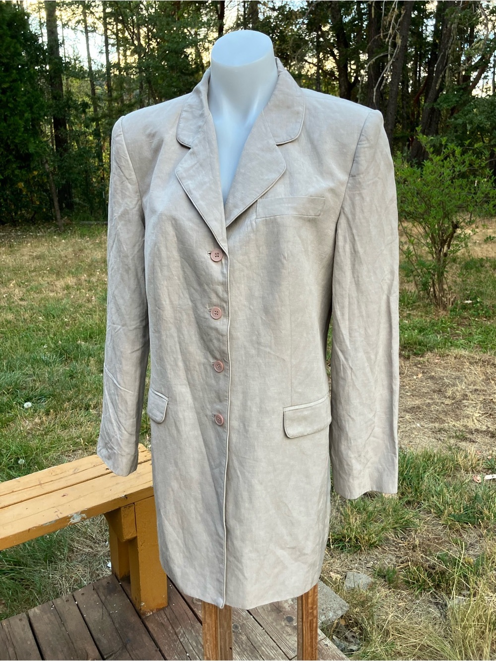 Halston 14 silk & linen long blazer with shoulder pads